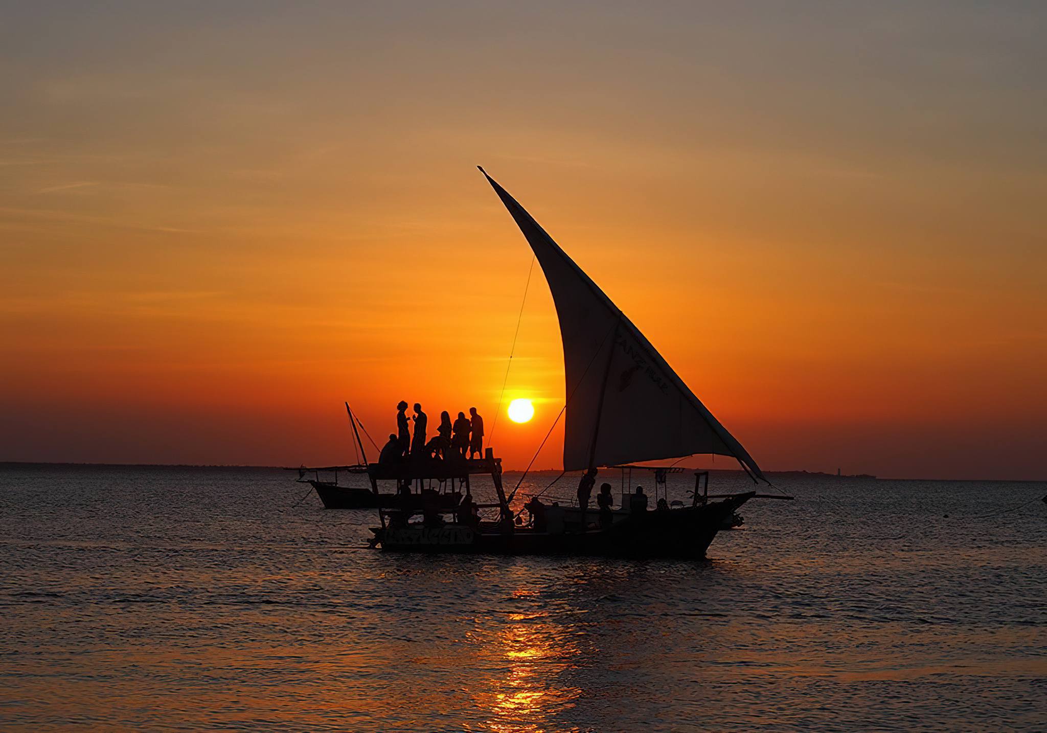 Zanzibar_Dhow_Sunset_Cruise.jpg